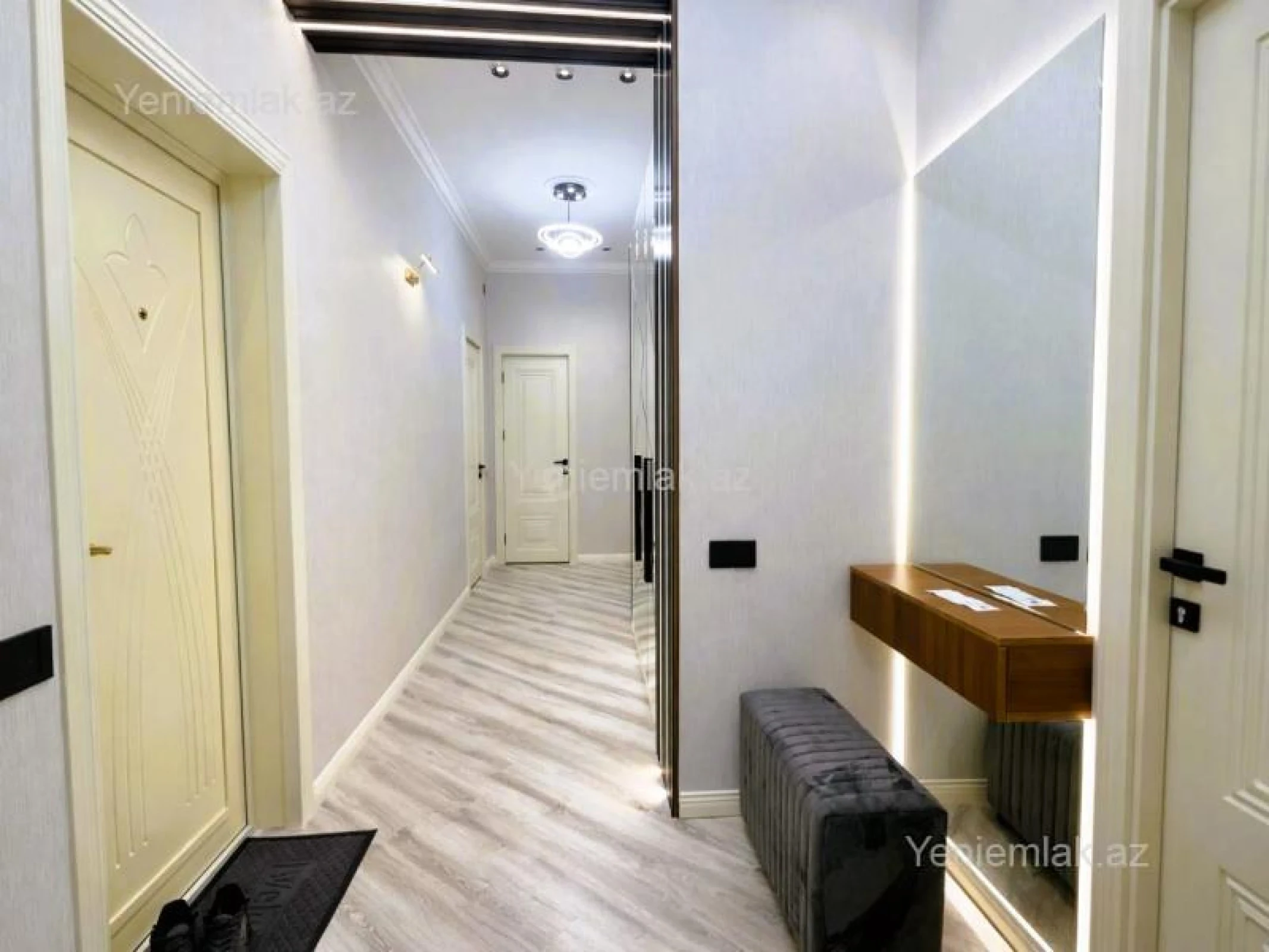 Satılır 3 otaqlı yeni tikili 110 m²