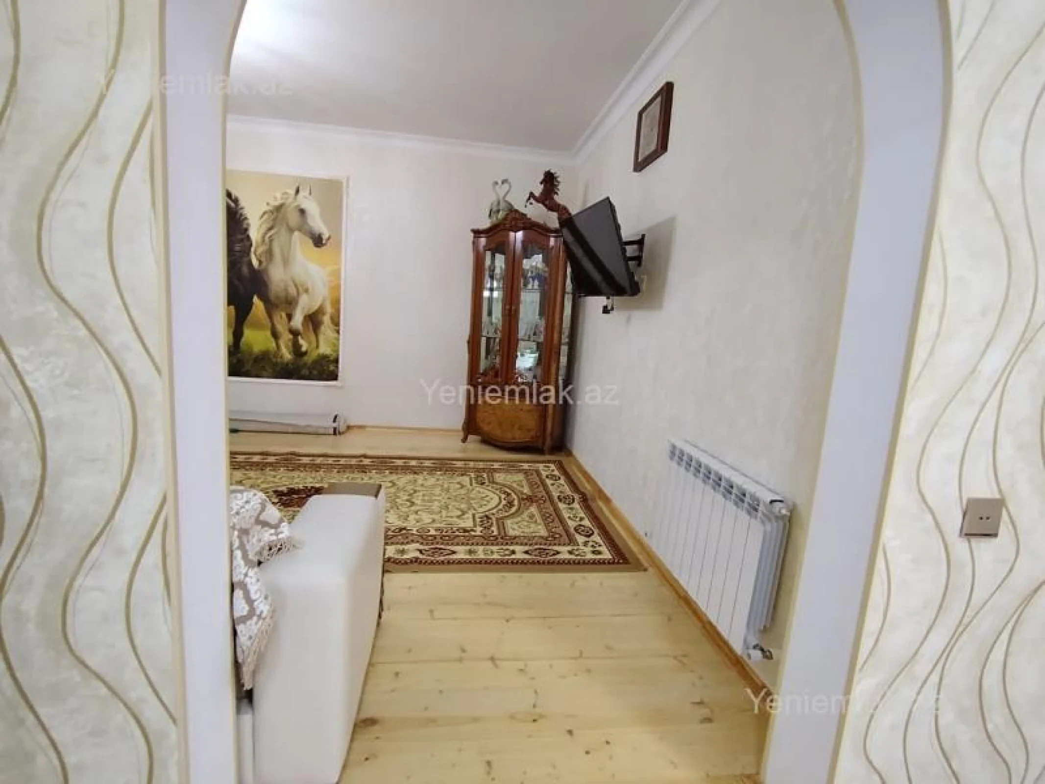 Satılır 6 otaqlı həyət evi 180 m²