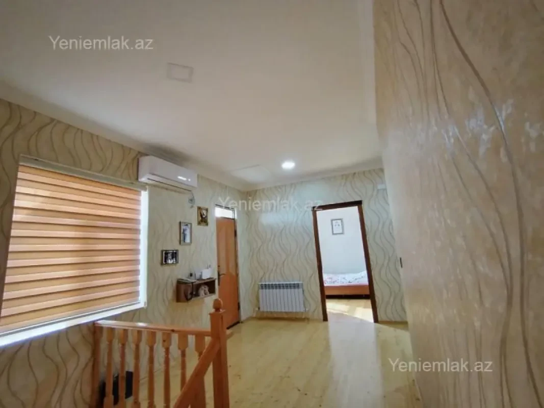 Satılır 6 otaqlı həyət evi 180 m²