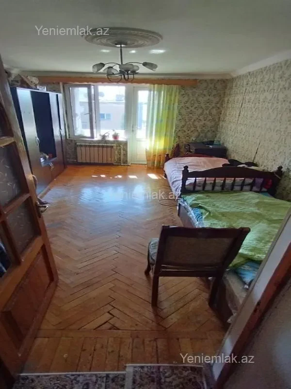 Satılır 3 otaqlı köhnə tikili 65 m²