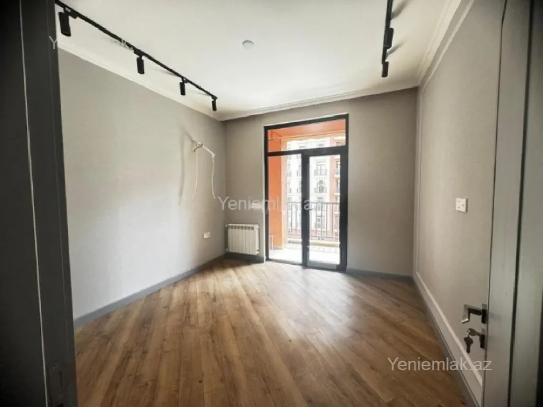 Satılır 2 otaqlı yeni tikili 60 m²