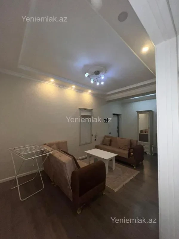 Satılır 2 otaqlı yeni tikili 100 m²