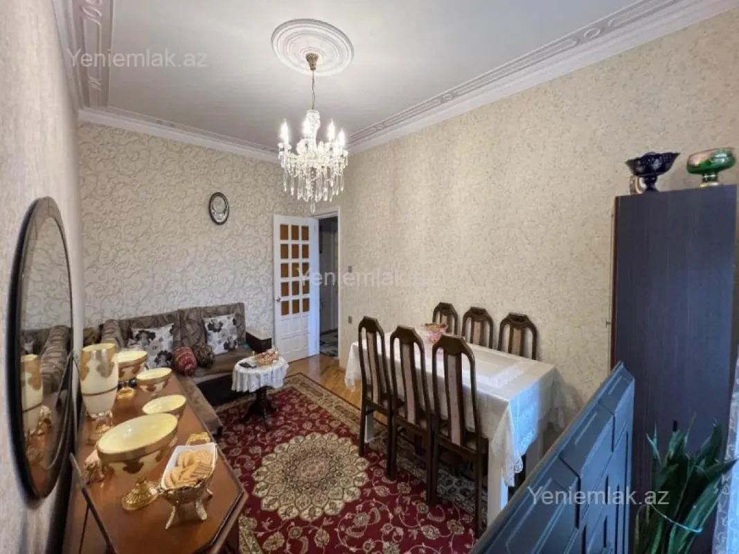 Satılır 3 otaqlı köhnə tikili 85 m²