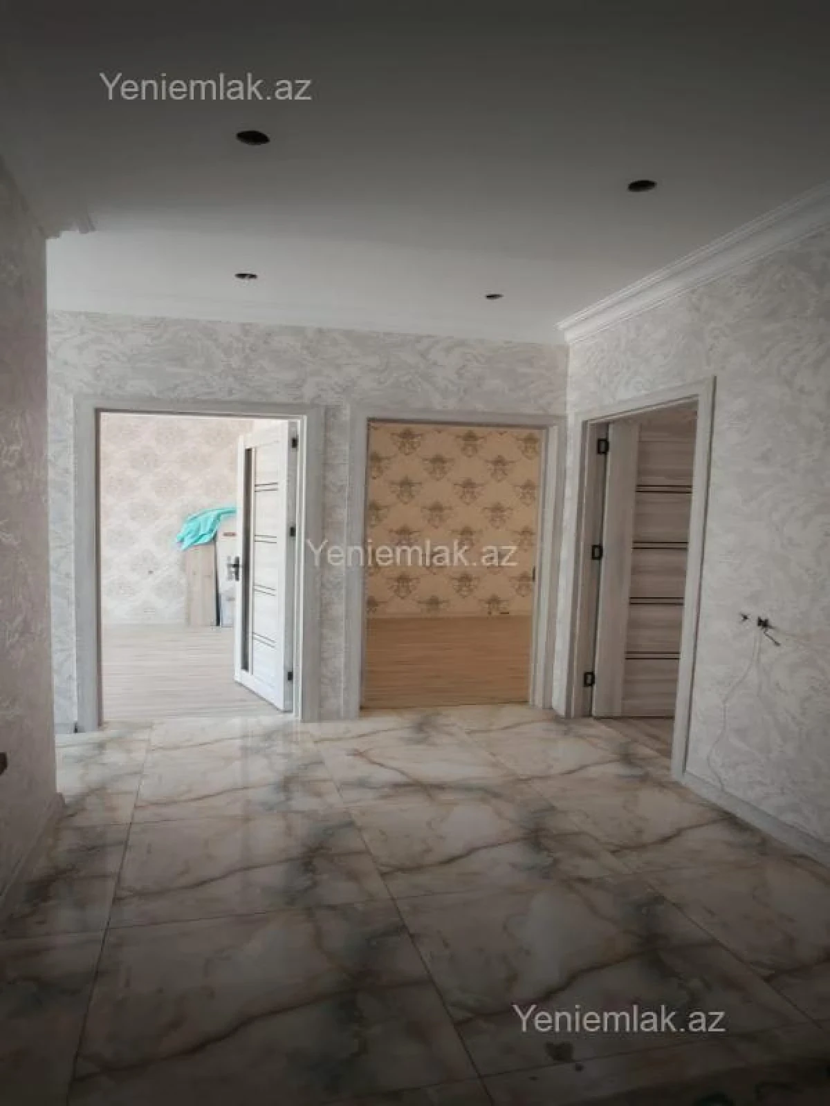 Satılır 3 otaqlı köhnə tikili 80 m²