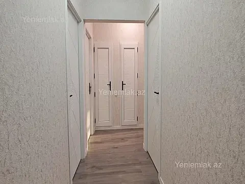 Satılır 3 otaqlı köhnə tikili 80 m²