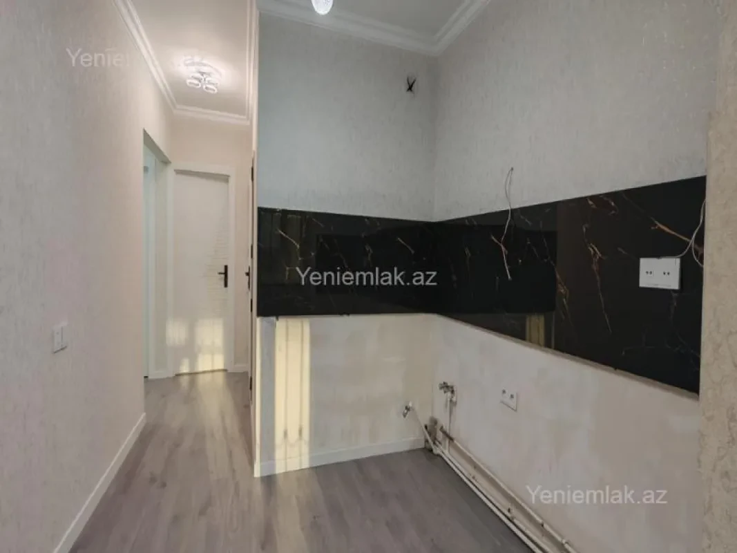 Satılır 3 otaqlı köhnə tikili 80 m²