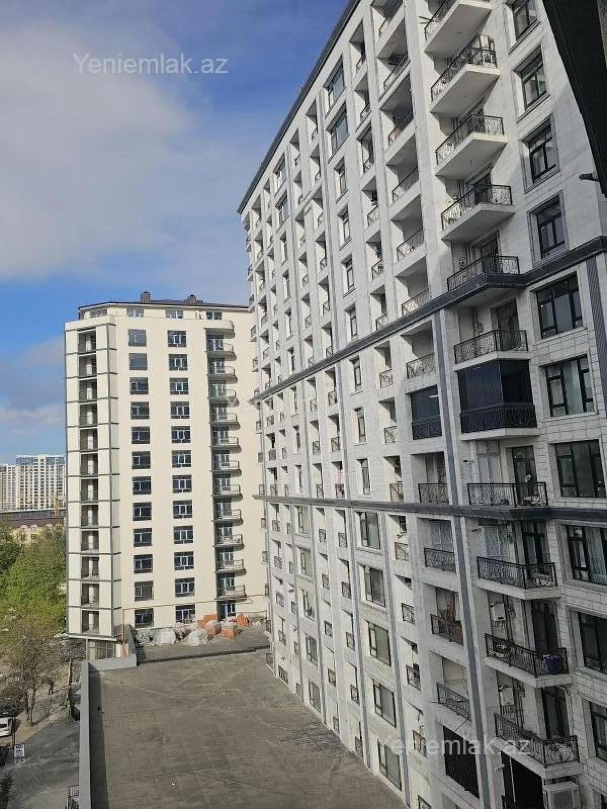 Satılır 3 otaqlı yeni tikili 117.5 m²