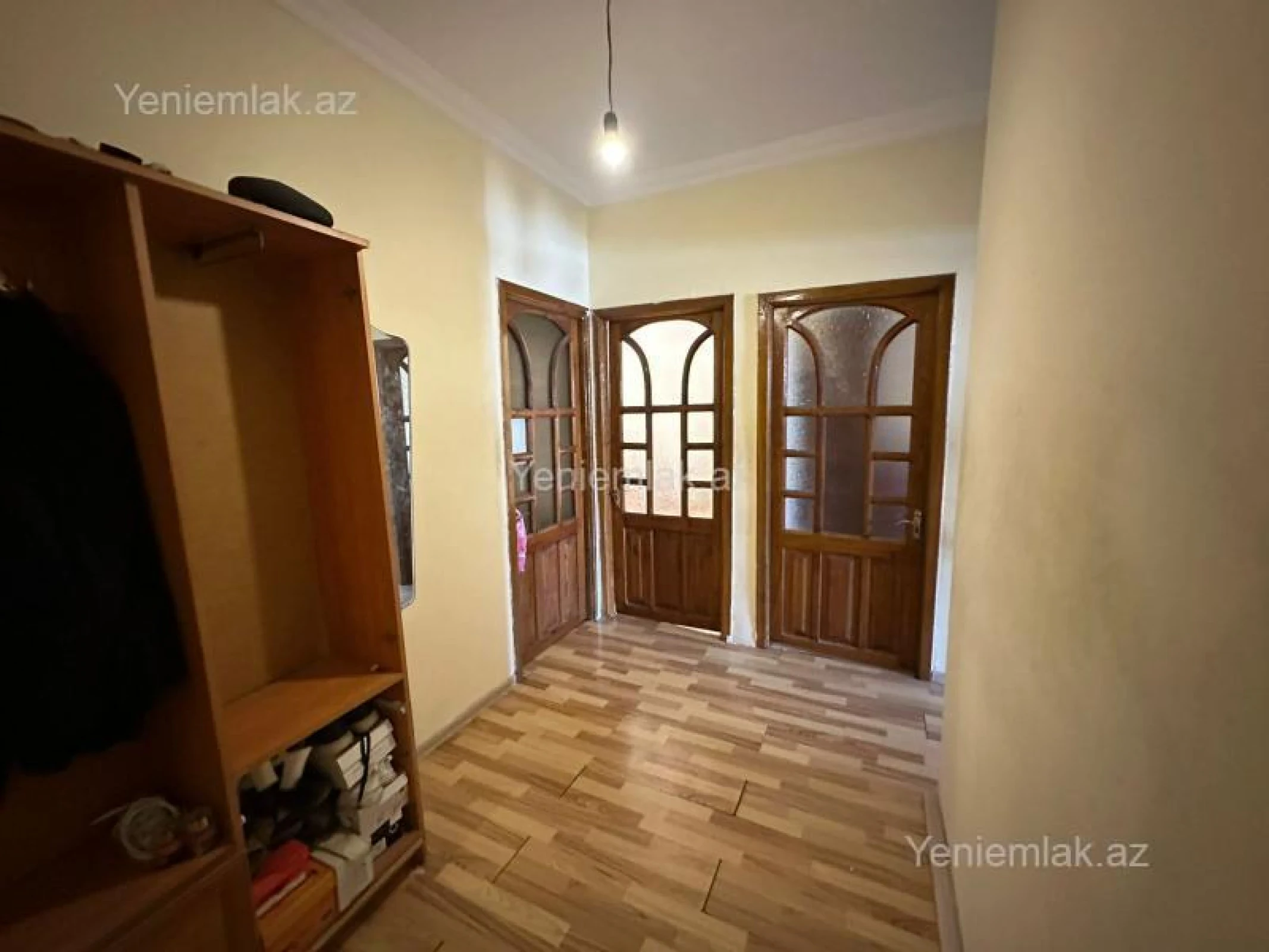 Satılır 4 otaqlı köhnə tikili 80 m²