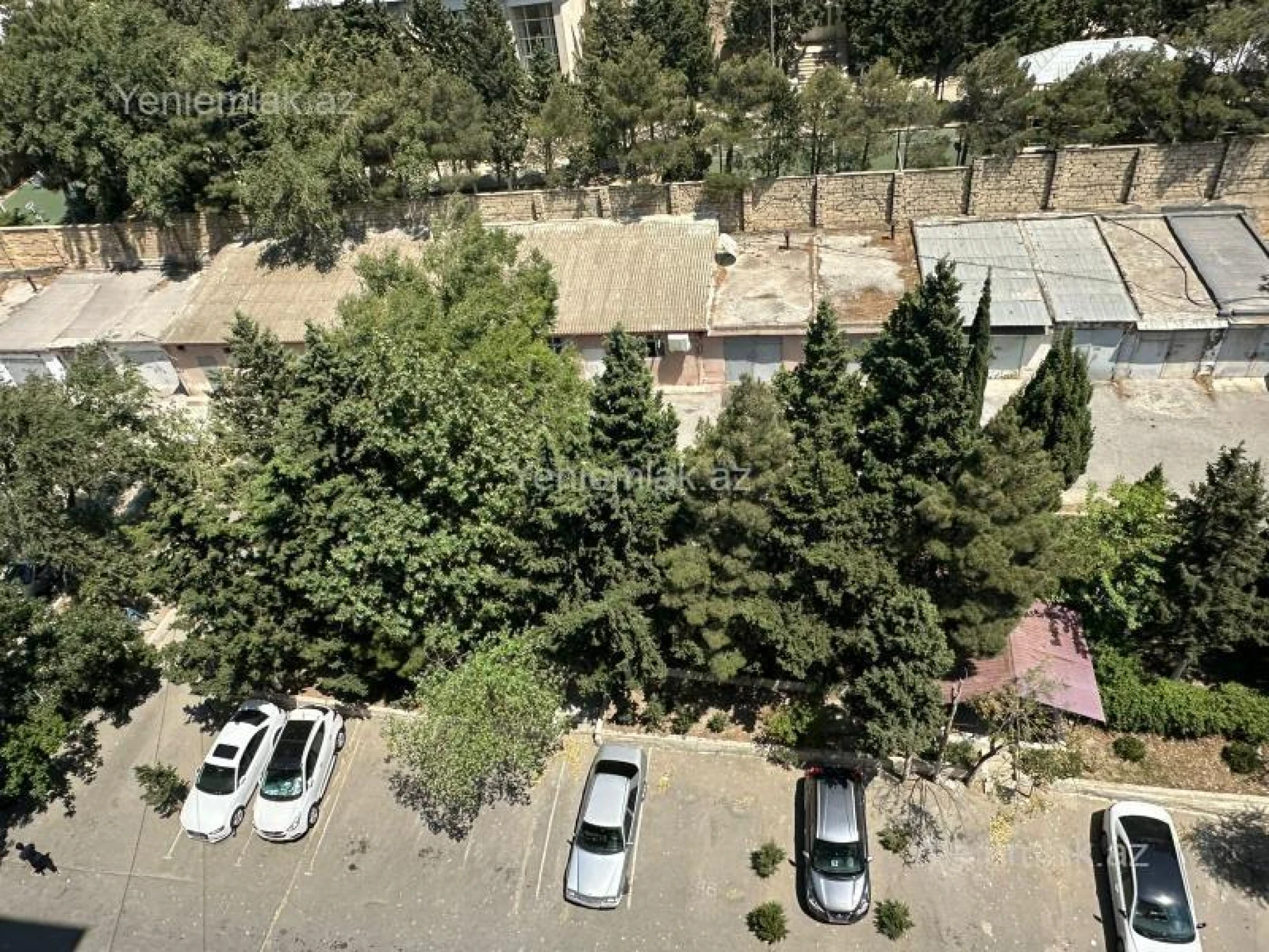 Satılır 4 otaqlı köhnə tikili 80 m²
