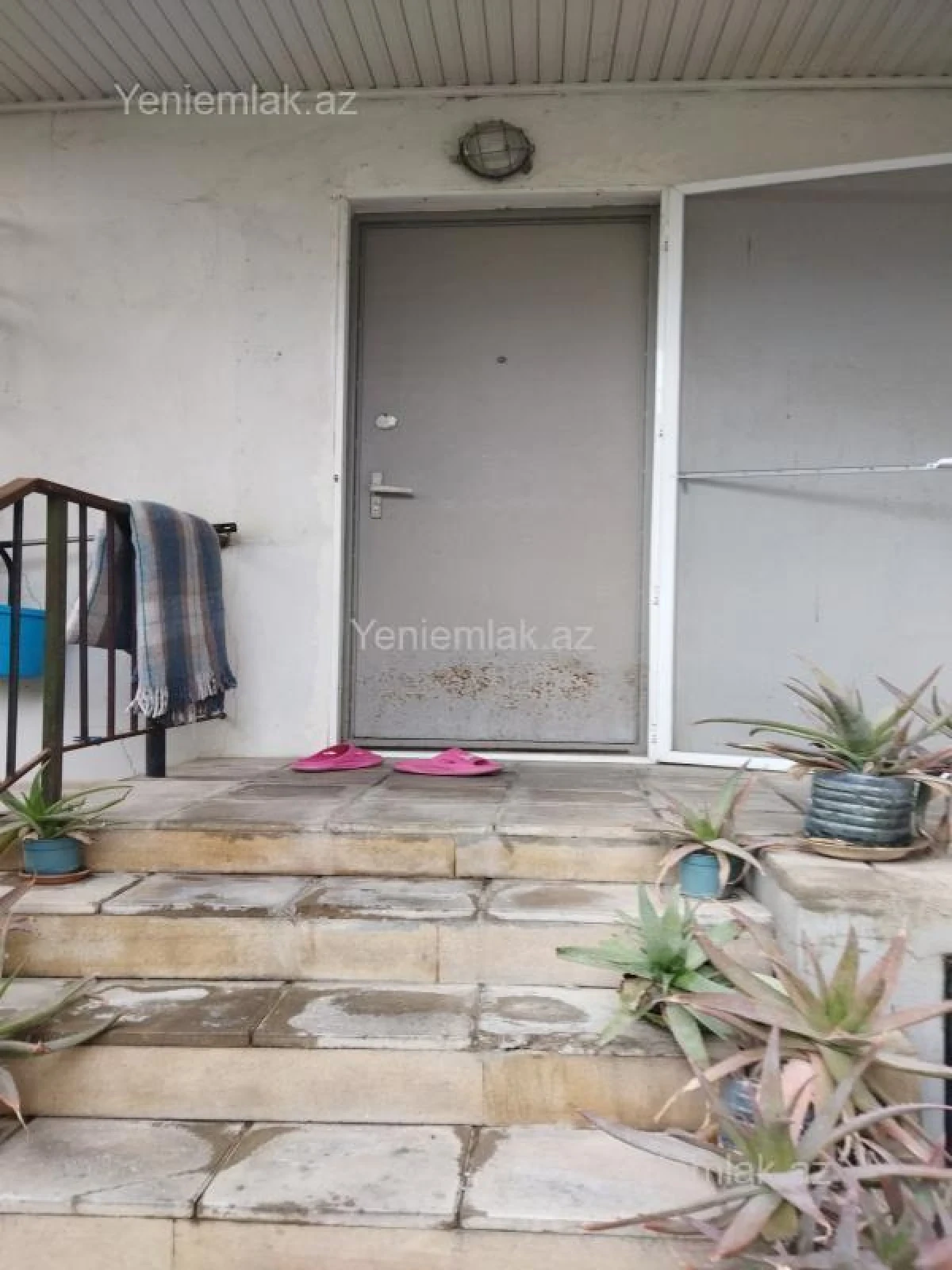 Satılır 2 otaqlı həyət evi 60 m²
