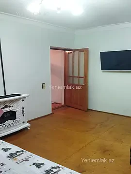 Satılır 2 otaqlı həyət evi 60 m²