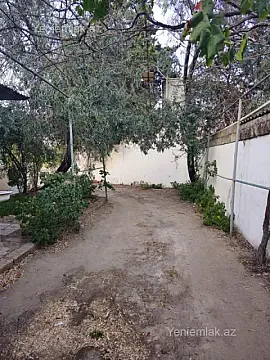 Satılır 4 otaqlı həyət evi 160 m²