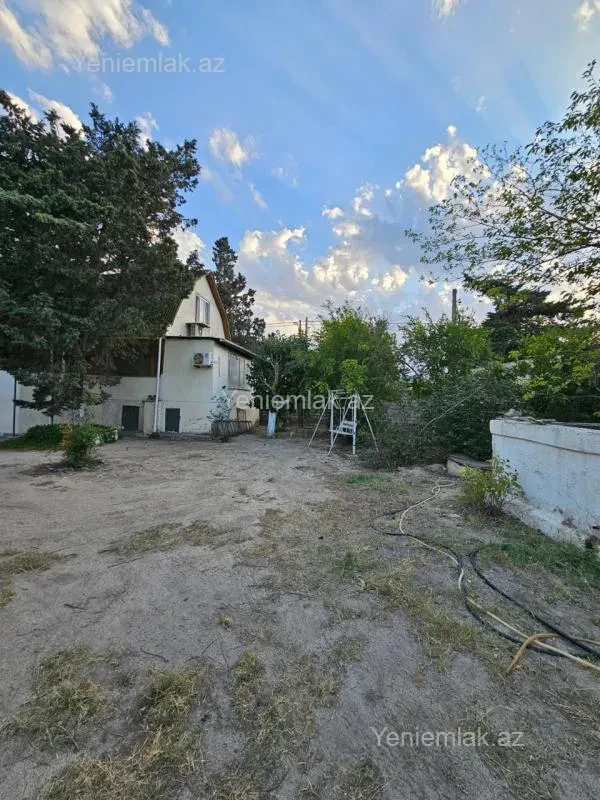 Satılır 4 otaqlı həyət evi 160 m²