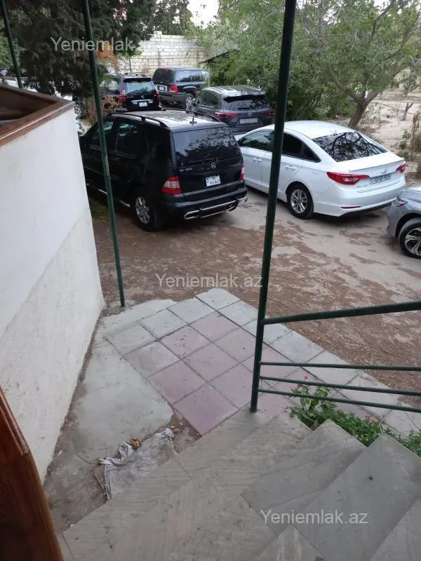 Satılır 4 otaqlı həyət evi 160 m²