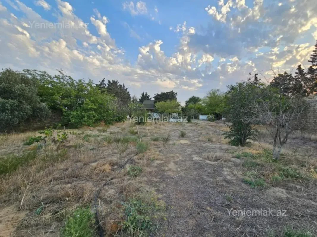 Satılır 4 otaqlı həyət evi 160 m²