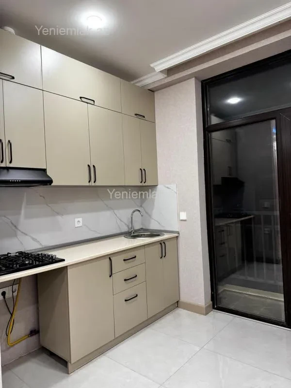 Satılır 2 otaqlı yeni tikili 65 m²