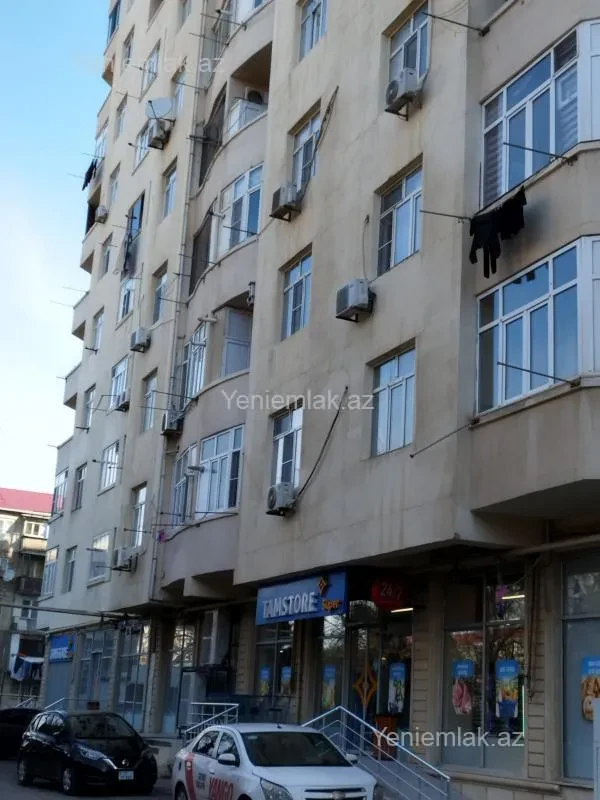 Satılır 4 otaqlı obyekt 1500 m²