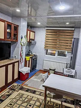 Satılır 3 otaqlı köhnə tikili 75 m²