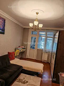 Satılır 3 otaqlı köhnə tikili 75 m²