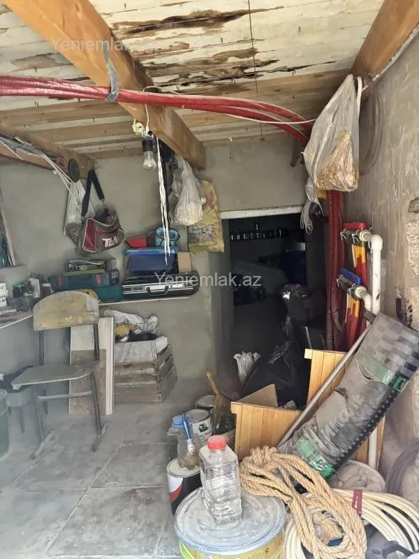 Satılır 6 otaqlı həyət evi 130 m²