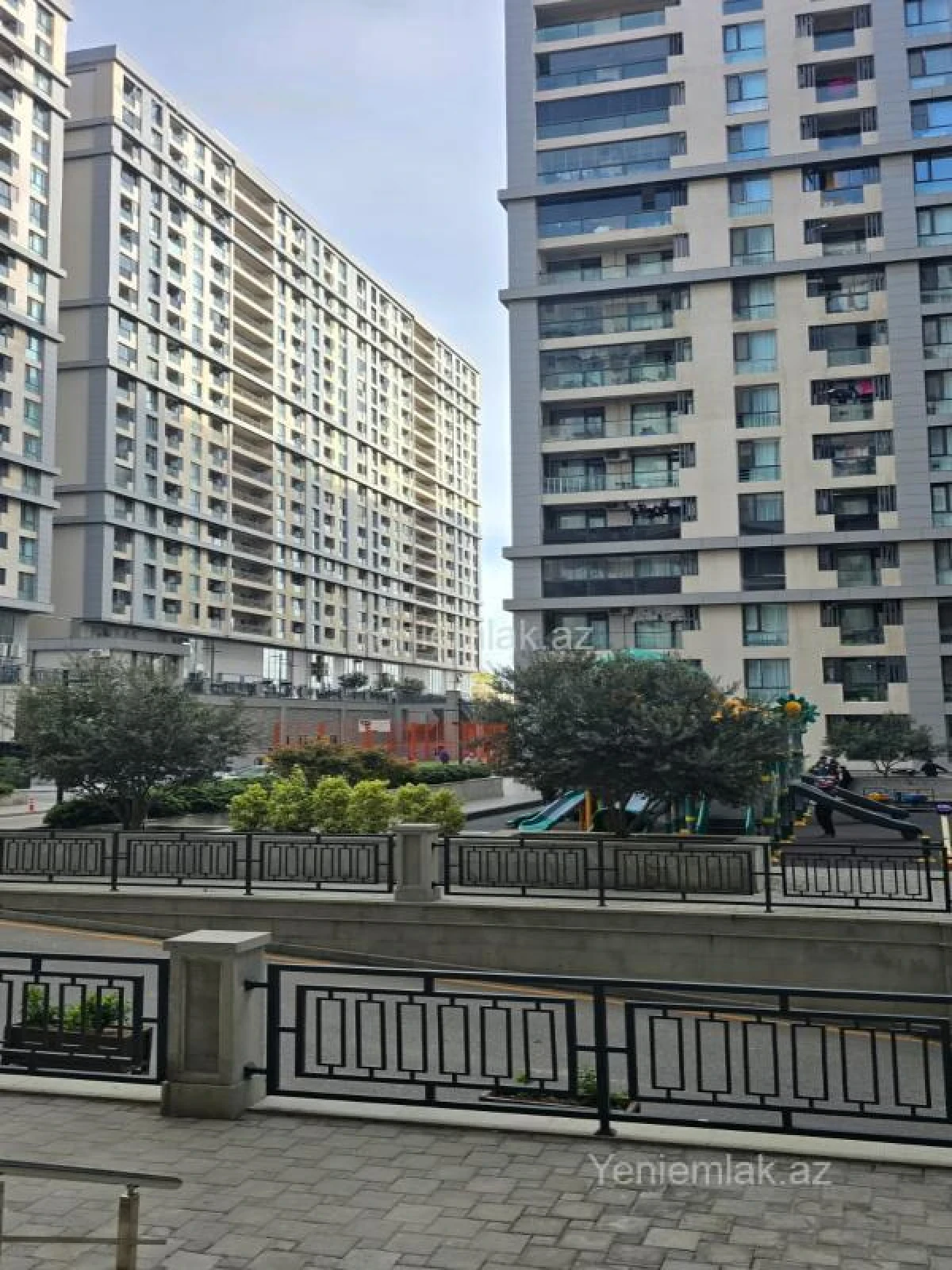 Satılır 3 otaqlı yeni tikili 82 m²