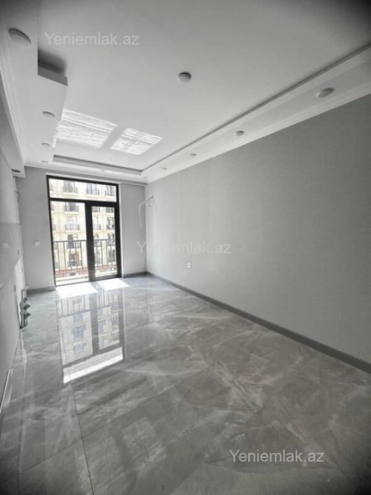 Satılır 2 otaqlı yeni tikili 60 m²