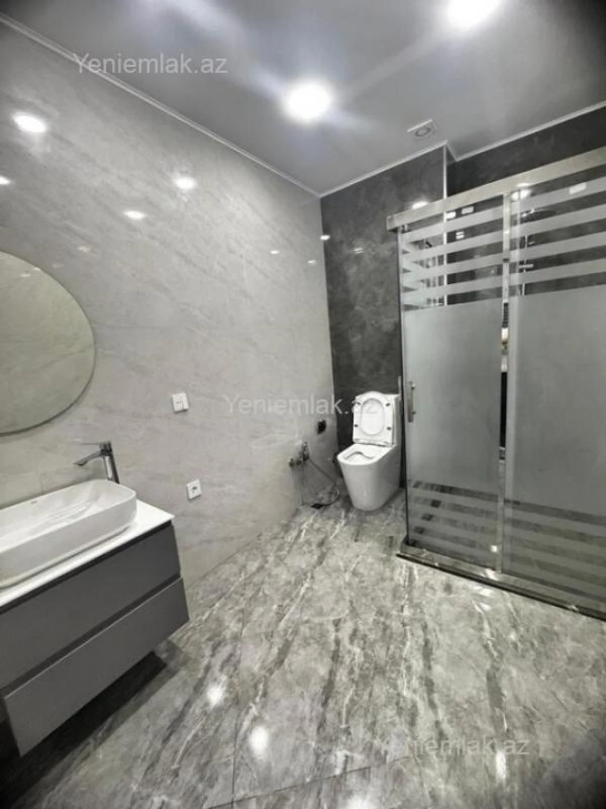 Satılır 2 otaqlı yeni tikili 60 m²