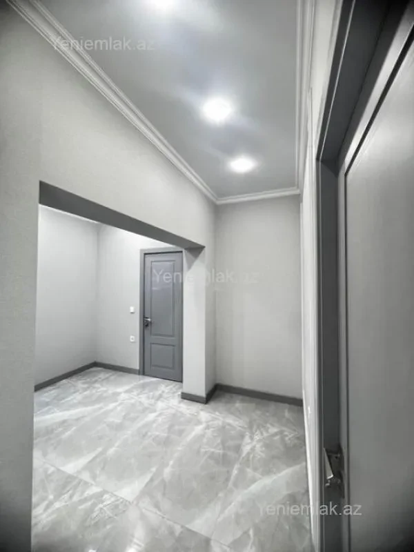 Satılır 2 otaqlı yeni tikili 60 m²