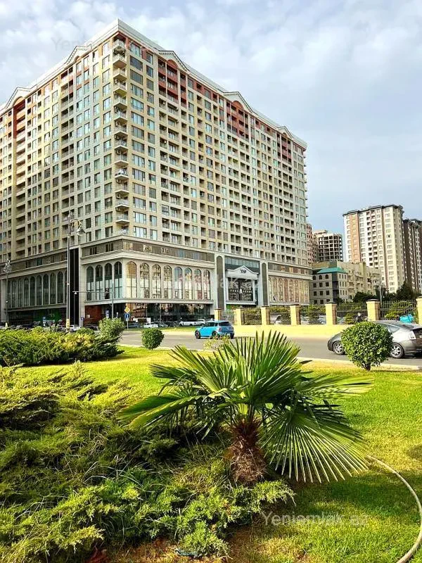 Satılır 3 otaqlı yeni tikili 110 m²
