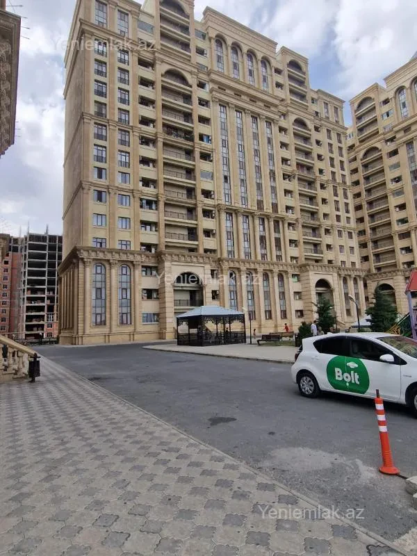 Satılır 3 otaqlı yeni tikili 117 m²