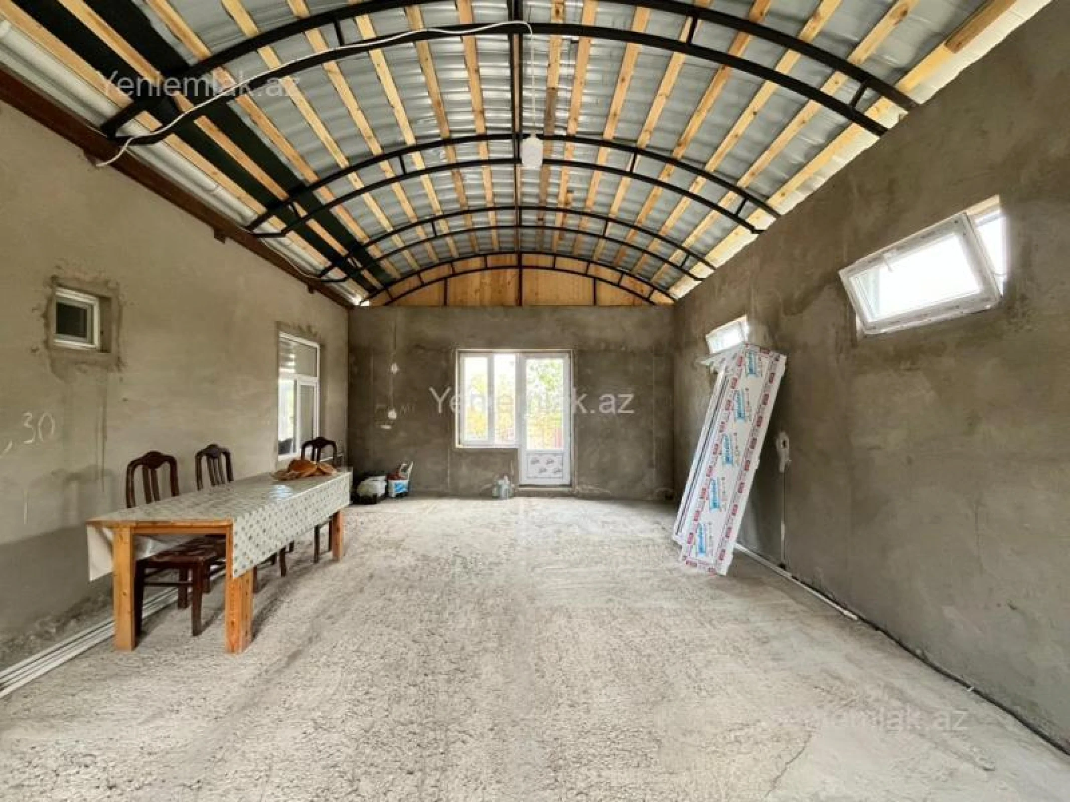 Satılır 8 otaqlı həyət evi 393 m²