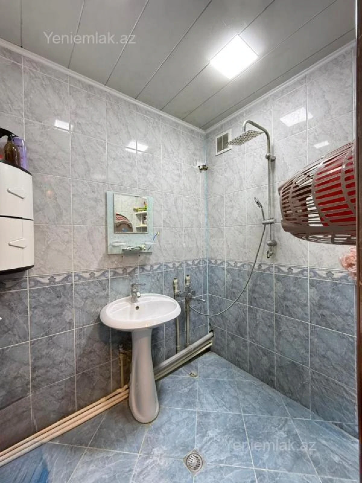 Satılır 2 otaqlı köhnə tikili 50 m²