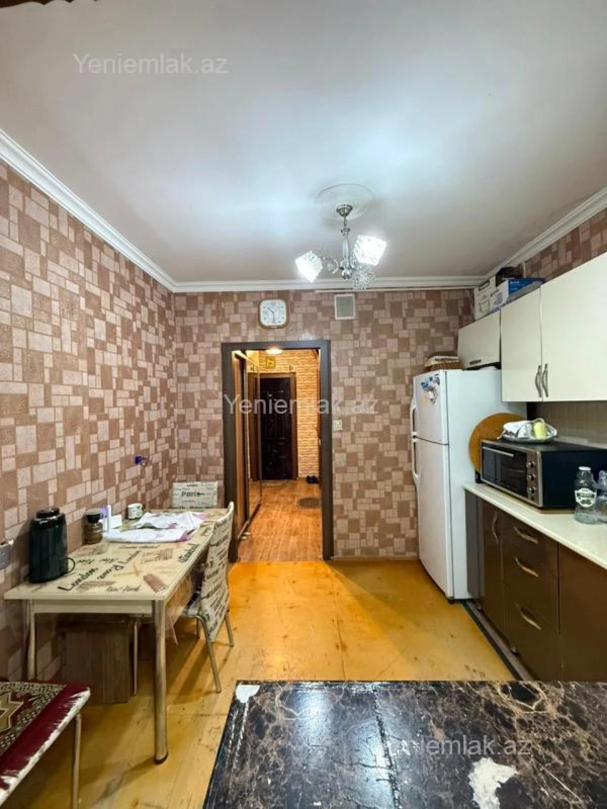 Satılır 2 otaqlı köhnə tikili 50 m²