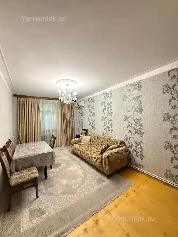 Satılır 2 otaqlı köhnə tikili 50 m²