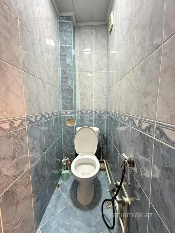 Satılır 2 otaqlı köhnə tikili 50 m²