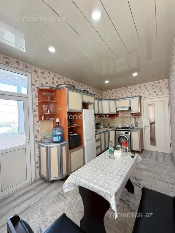 Satılır 3 otaqlı yeni tikili 95 m²