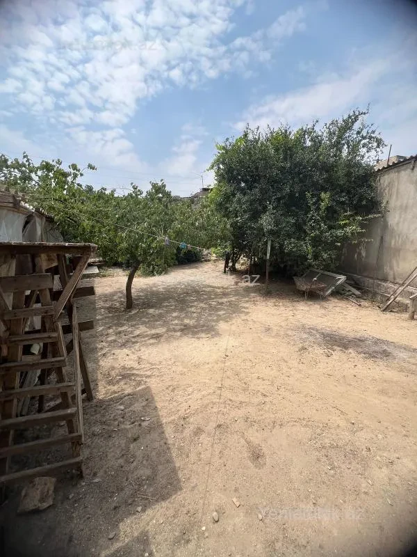 Satılır 4 otaqlı həyət evi 80 m²