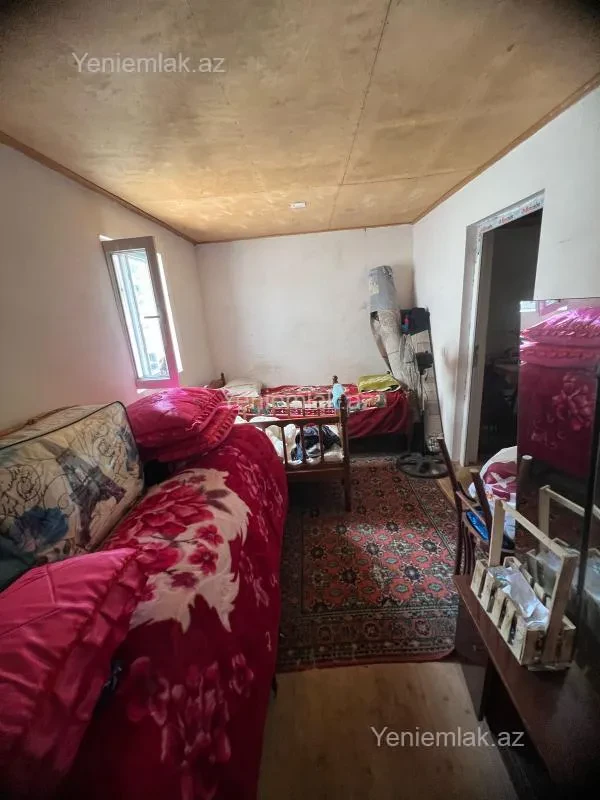 Satılır 4 otaqlı həyət evi 80 m²