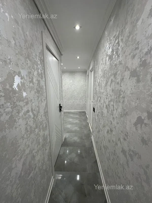 Satılır 3 otaqlı köhnə tikili 80 m²