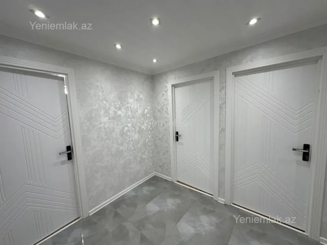Satılır 3 otaqlı köhnə tikili 80 m²