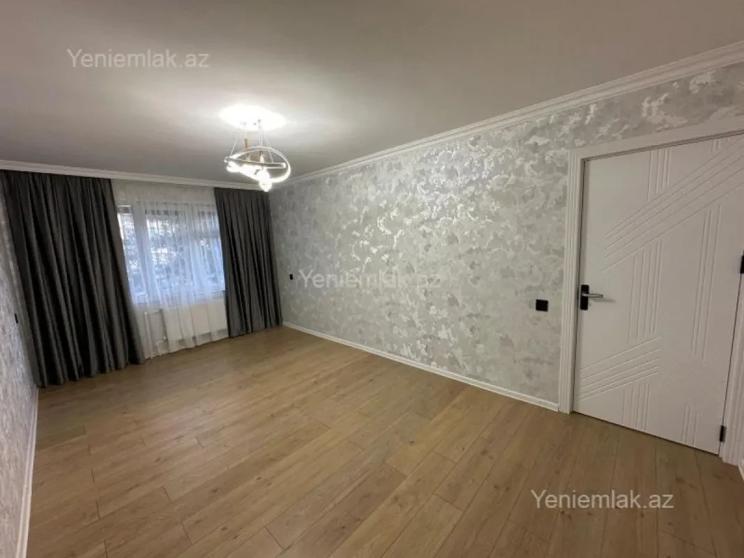 Satılır 3 otaqlı köhnə tikili 80 m²