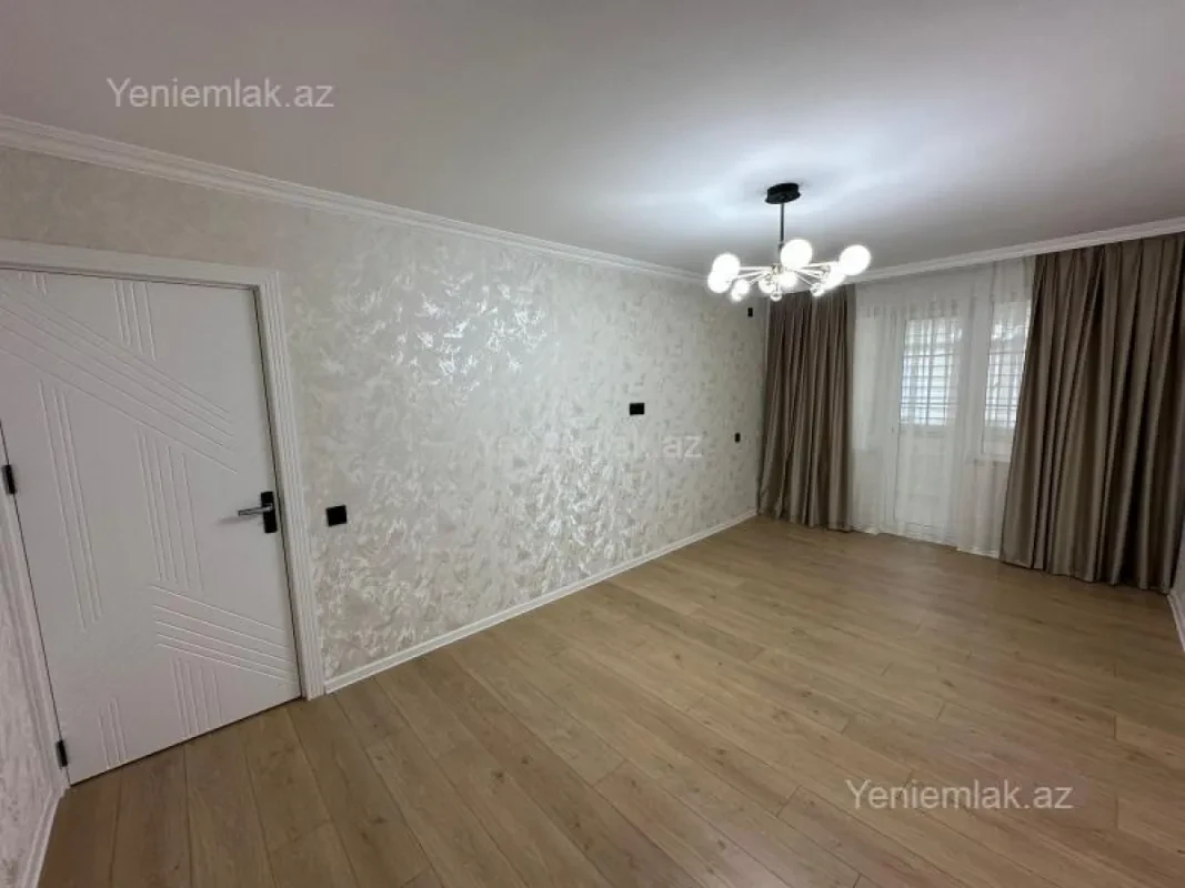 Satılır 3 otaqlı köhnə tikili 80 m²