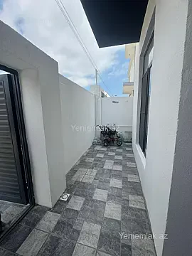 Satılır 6 otaqlı həyət evi 220 m²
