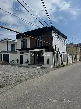 Satılır 6 otaqlı həyət evi 220 m²