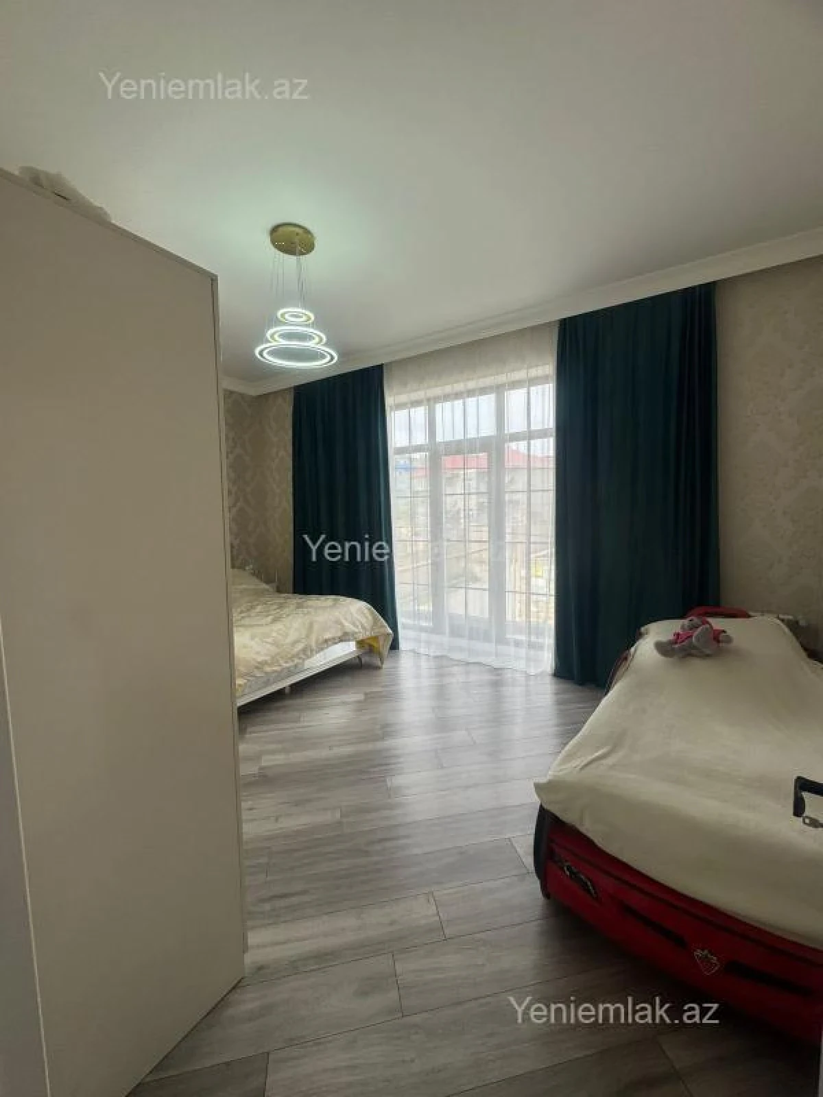 Satılır 6 otaqlı həyət evi 220 m²