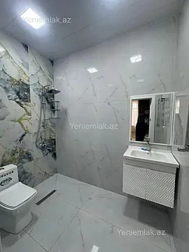Satılır 6 otaqlı həyət evi 220 m²