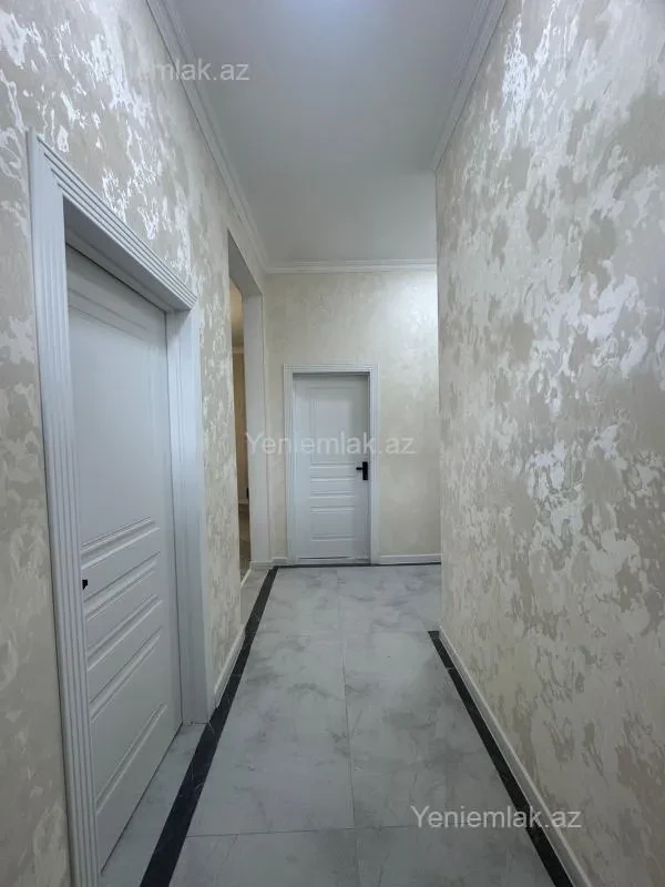 Satılır 6 otaqlı həyət evi 220 m²