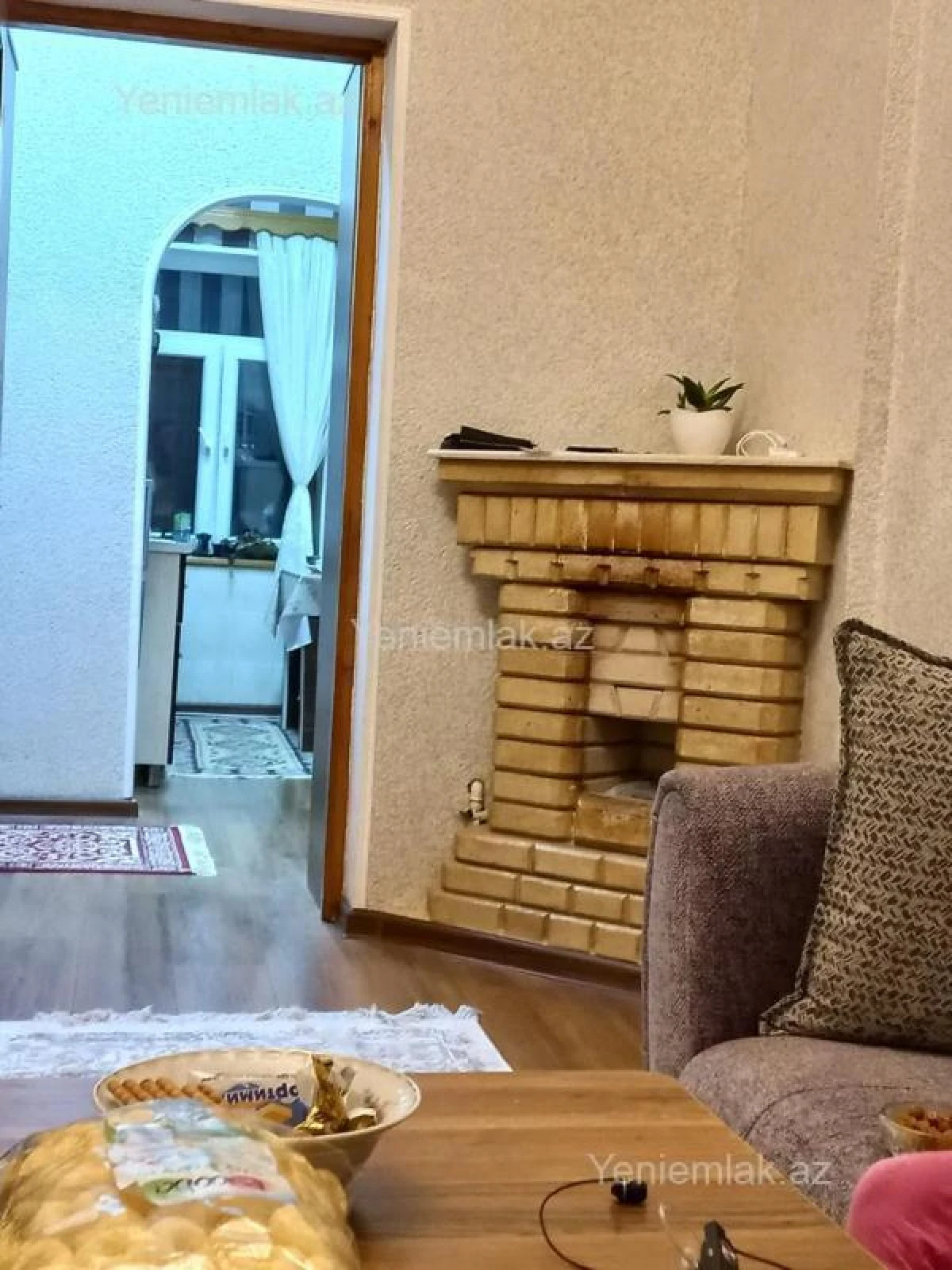 Satılır 2 otaqlı köhnə tikili 50 m²