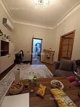 Satılır 2 otaqlı köhnə tikili 50 m²