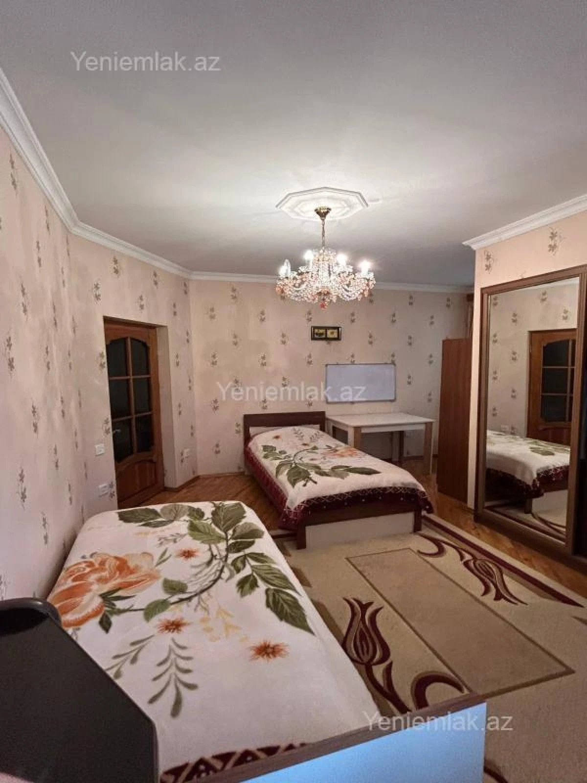 Satılır 4 otaqlı həyət evi 150 m²